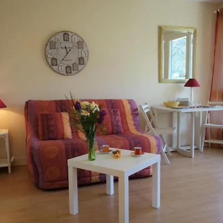 Le Parc De La Chaumiere By Interhome アパート トルヴィル＝シュル＝メール